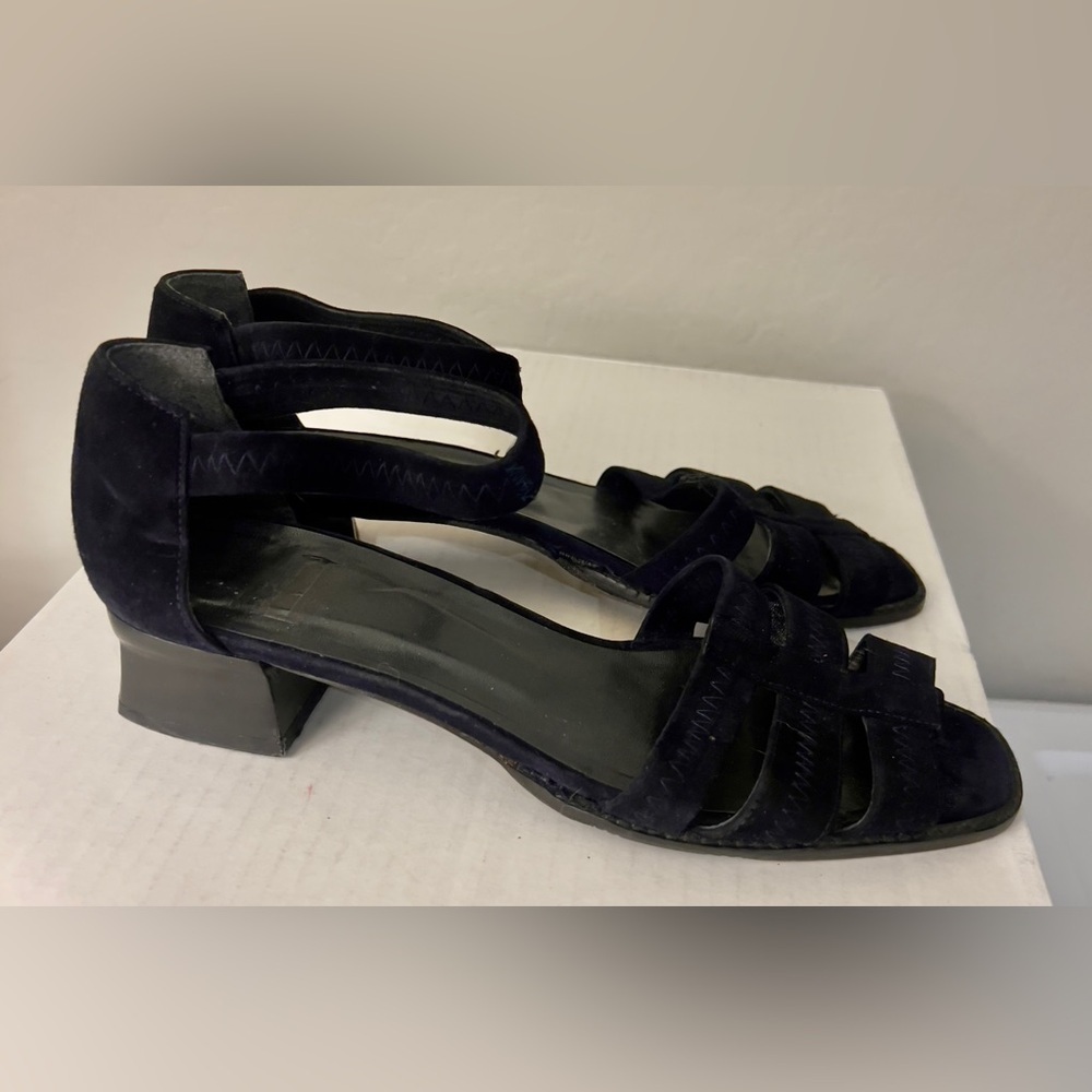 Stuart Weitzman black open toe leather sandals with ankle strap size 9AA - Picture 3 of 12